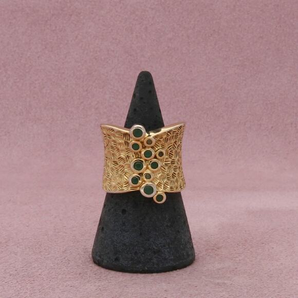 sterling silver gold plate green emerald journey concave band ring size 7 - Picture 1 of 3